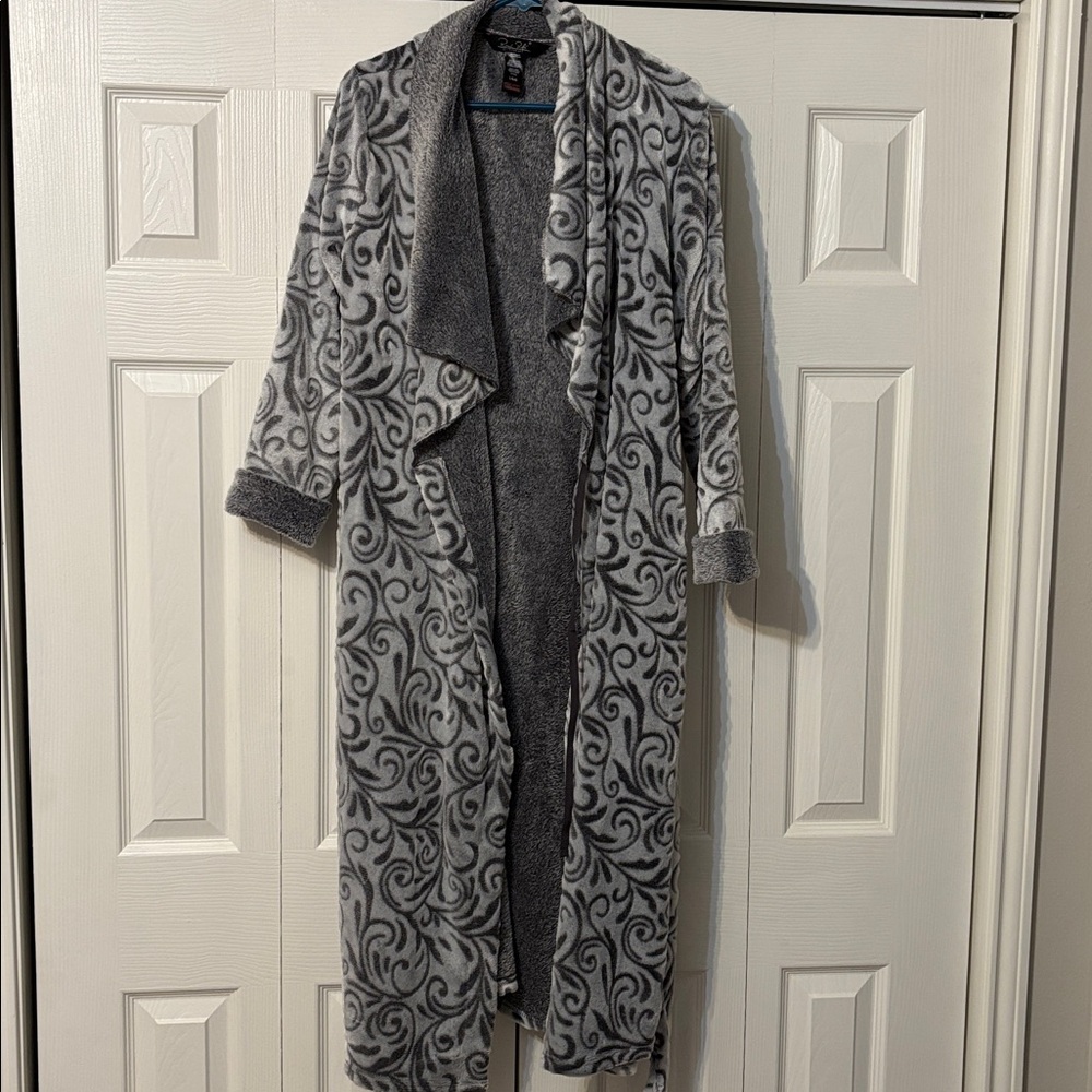 Gray Patterned Long Robe
